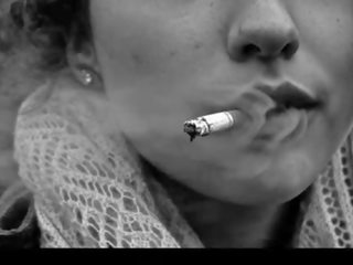 Пушене жени b&w от antz